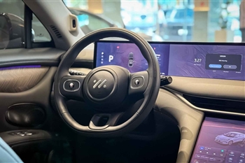 تصویر کلی از طراحی فضای داخل کابین IM 6