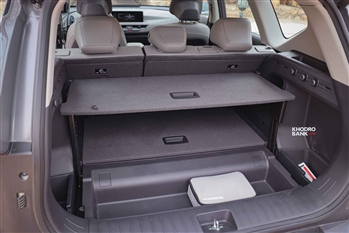 تصویر نمای داخل کابین خودرو کیا EV5