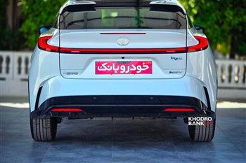نمای عقب ماشین bZ5