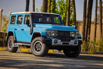 تصویر نمای ظاهری BAW 212 NAVIGATOR از زاویه سه رخ جلو راست