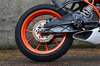 کی‌تی‌ام RC 200 - 9