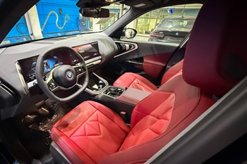 BMW X3 xDrive 25L Luxury Package - 11