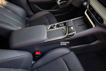 تصویر جزئیات و امکانات داخل کابین چانگان UNI-T