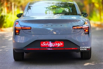 نمای عقب ماشین مونا ایکس پنگ