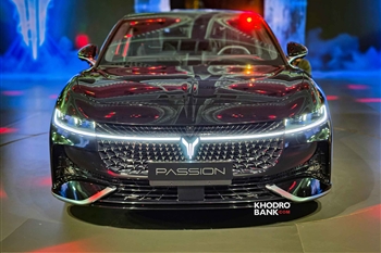 تصویر تمام رخ جلو از نمای ظاهری خودرو وویا پشن