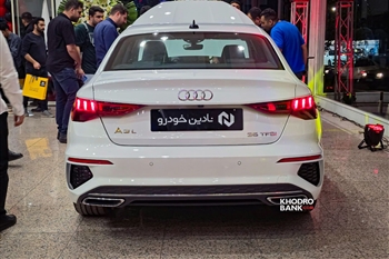 نمای عقب آئودی A3L