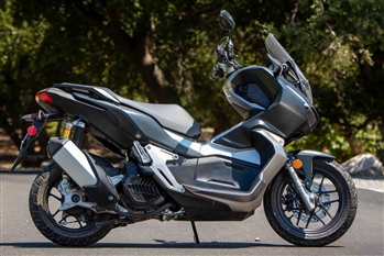 هوندا ADV 150 - 4