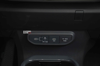 تصویر نمای داخل کابین خودرو کیا EV5