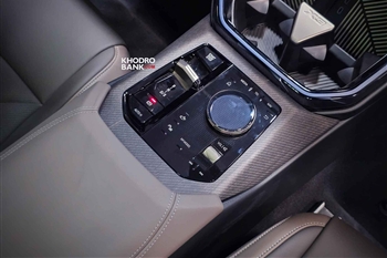 تصویری از جزئیات طراحی و امکانات داخل کابین BMW X3 xDrive 25L