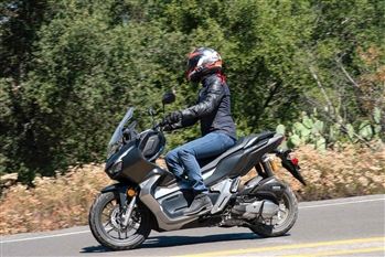 هوندا ADV 150 - 6