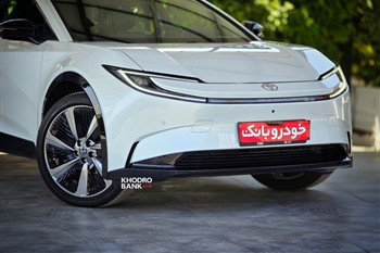 عکس ماشین تویوتا bZ5