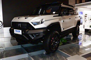 دانگ فنگ M-Hero