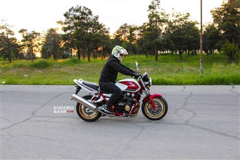هوندا CB 1300 - 15