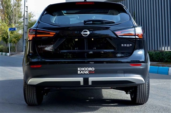 تصویر تمام رخ عقب خودرو نیسان قشقایی آنر