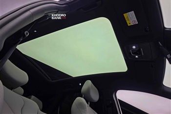 تصویر سقف شیشه ای از داخل کابین BYD Sealion 06