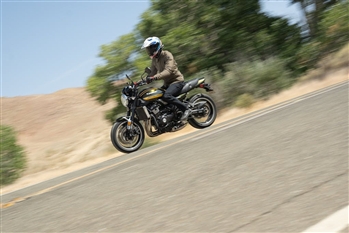 کاوازاکی Z900 RS - 0