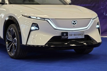 تصویر نمای ظاهری خودرو مزدا EZ-60
