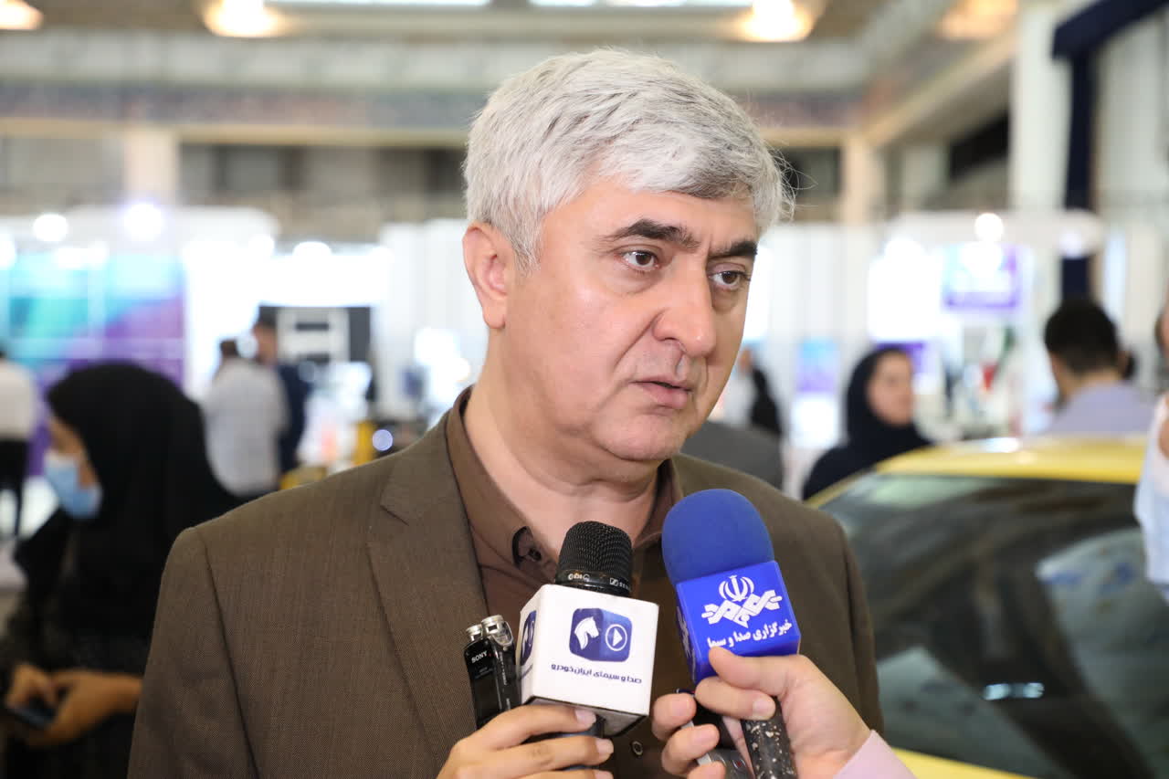 از مرداد ماه سورن پلاس دوگانه سوز جایگزین سمند و ۴۰۵ ناوگان تاکسی‌رانی می‌شود