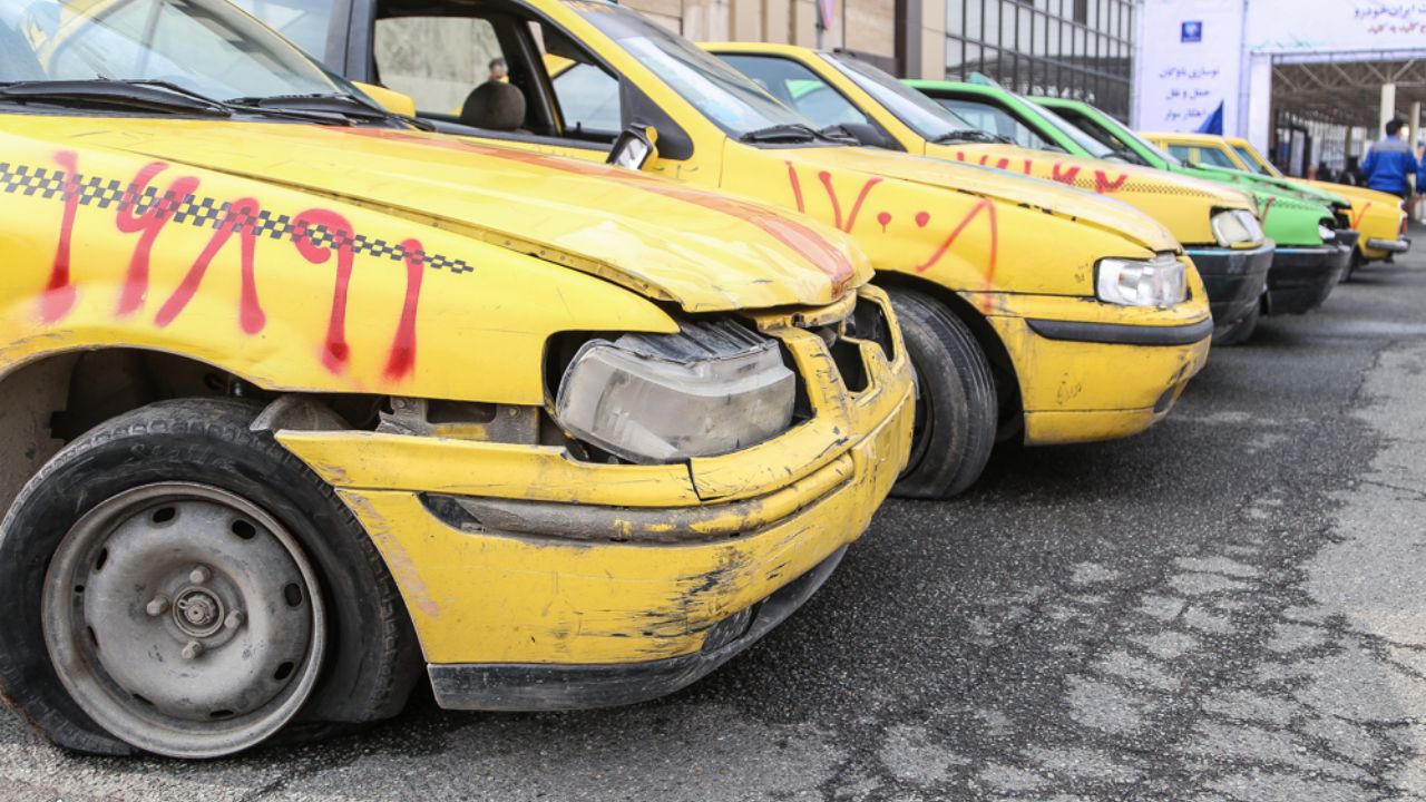 خودروسازان موظف به تولید تاکسی شدند؛ روند نوسازی ناوگان تاکسی رانی متوقف شده است