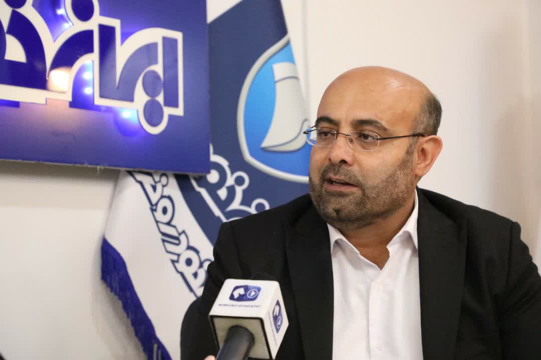  با آزادسازی واردات، باید به خودروسازان داخلی در زمینه قیمت گذاری محصولات کمک کنیم