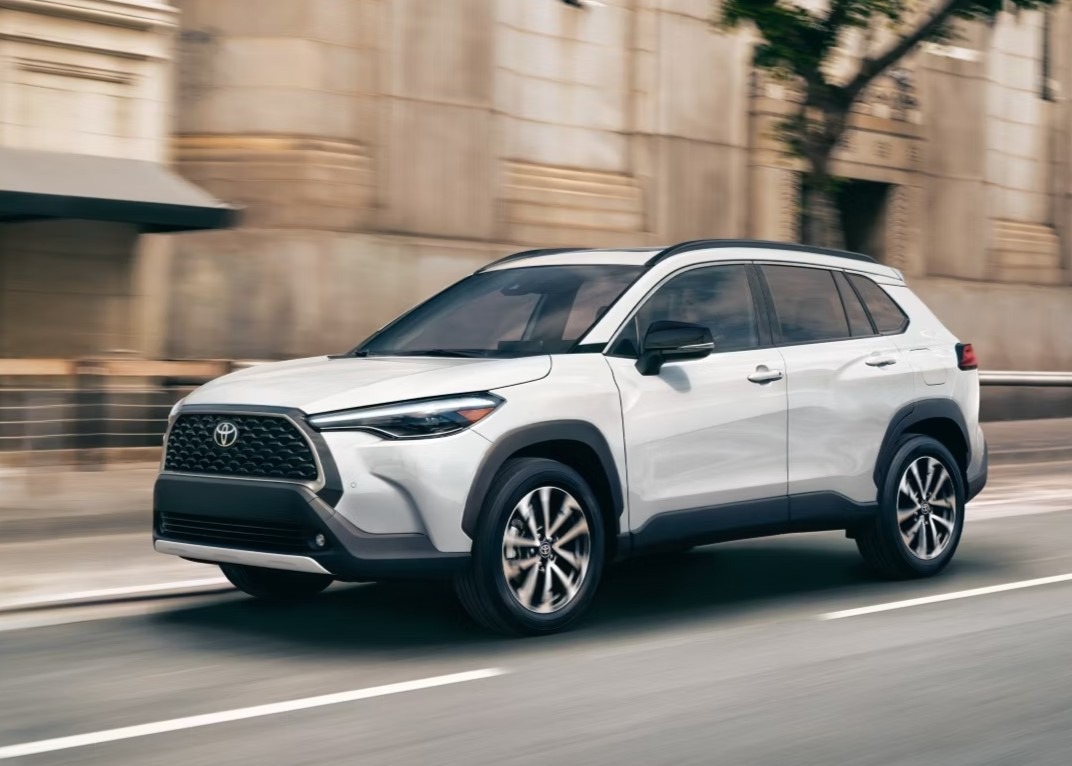 قیمت تویوتا کرولا کراس توسط ماهان صنعت پارس اعلام شد + جدول آبان 1404