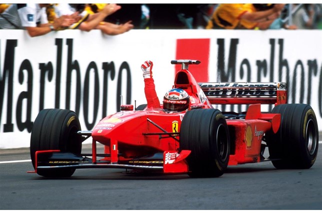 ماشین مسابقه ای فراری فرمول یک مدل 1998 مایکل شوماخر به فروش می رسد