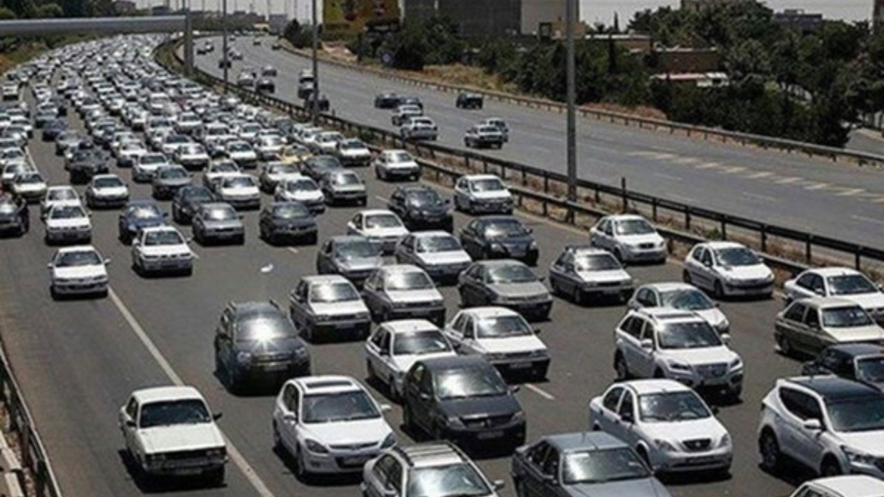 تردد کامیونت، وانت بار و موتورسیکلت در آزادراه تهران – قم ممنوع شد