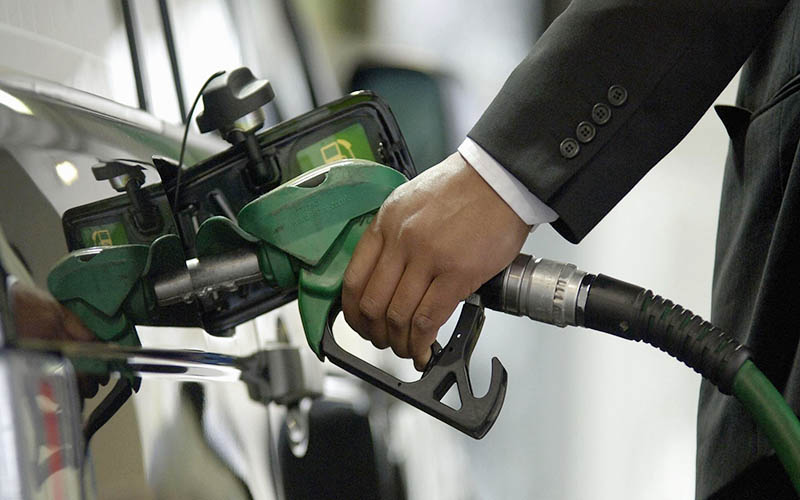 امید به بازگشت بنزین سوپر؛ راهکار احتیاطی وزارت نفت برای دوران تشدید تحریم نفتی