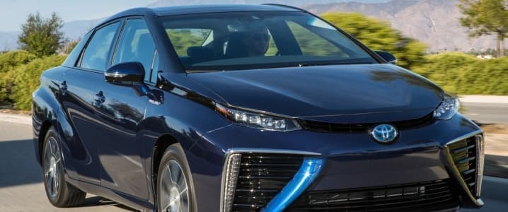 تویوتا با خودروهای هیدروژنی، از تسلا پیشی می‌گیرد