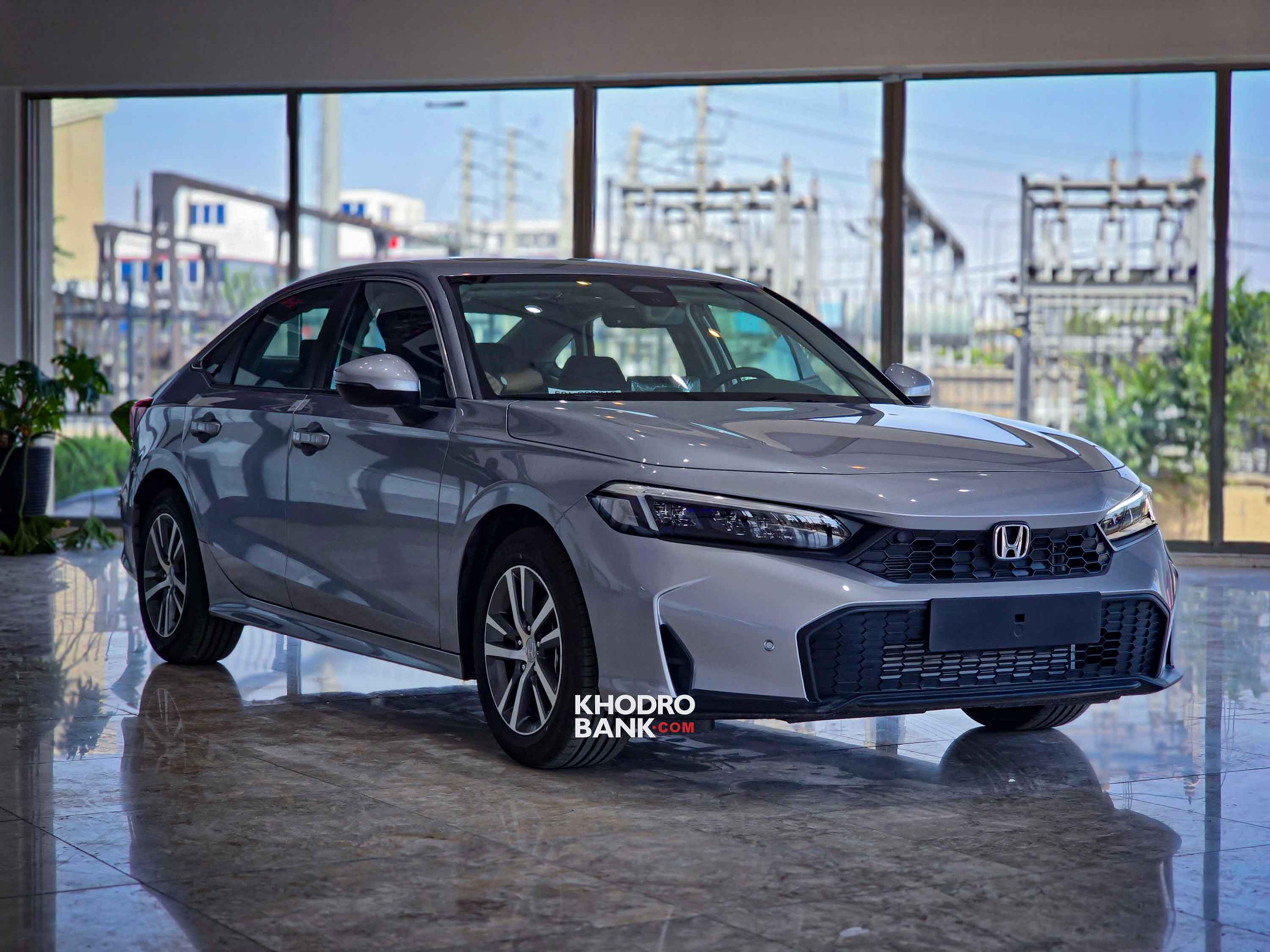 بررسی جامع هوندا سیویک؛ افسانه‌ای که به ایران برگشت + عکس منبع سایت خودرو بانک