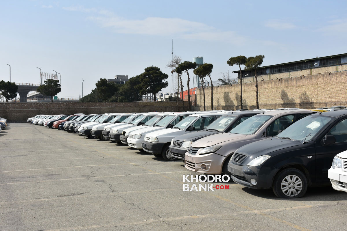 قیمت خودروهای داخلی بین 3 تا 30 میلیون تومان پایین آمد