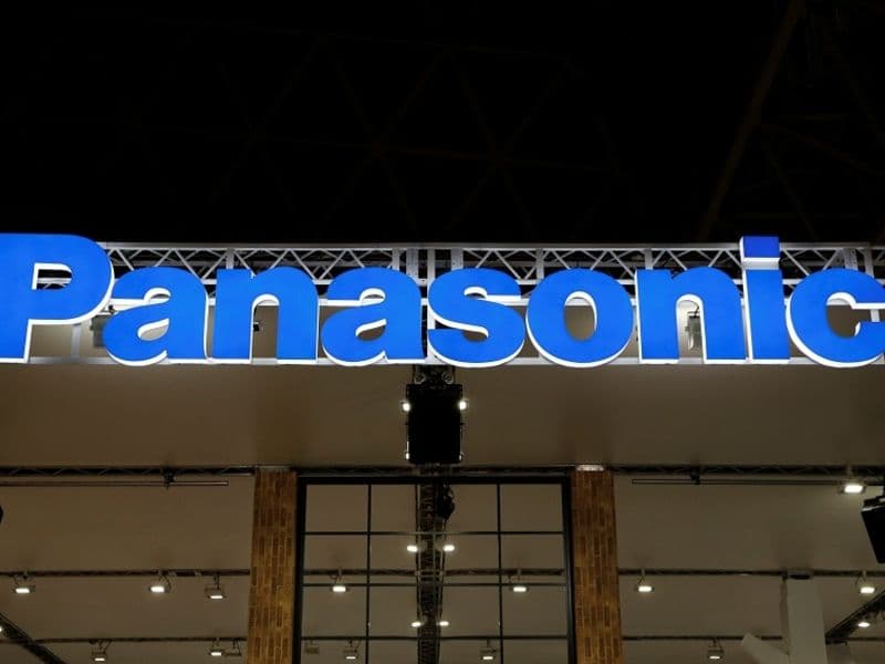 پاناسونیک سهام خود را در تسلا به فروش می‌رساند