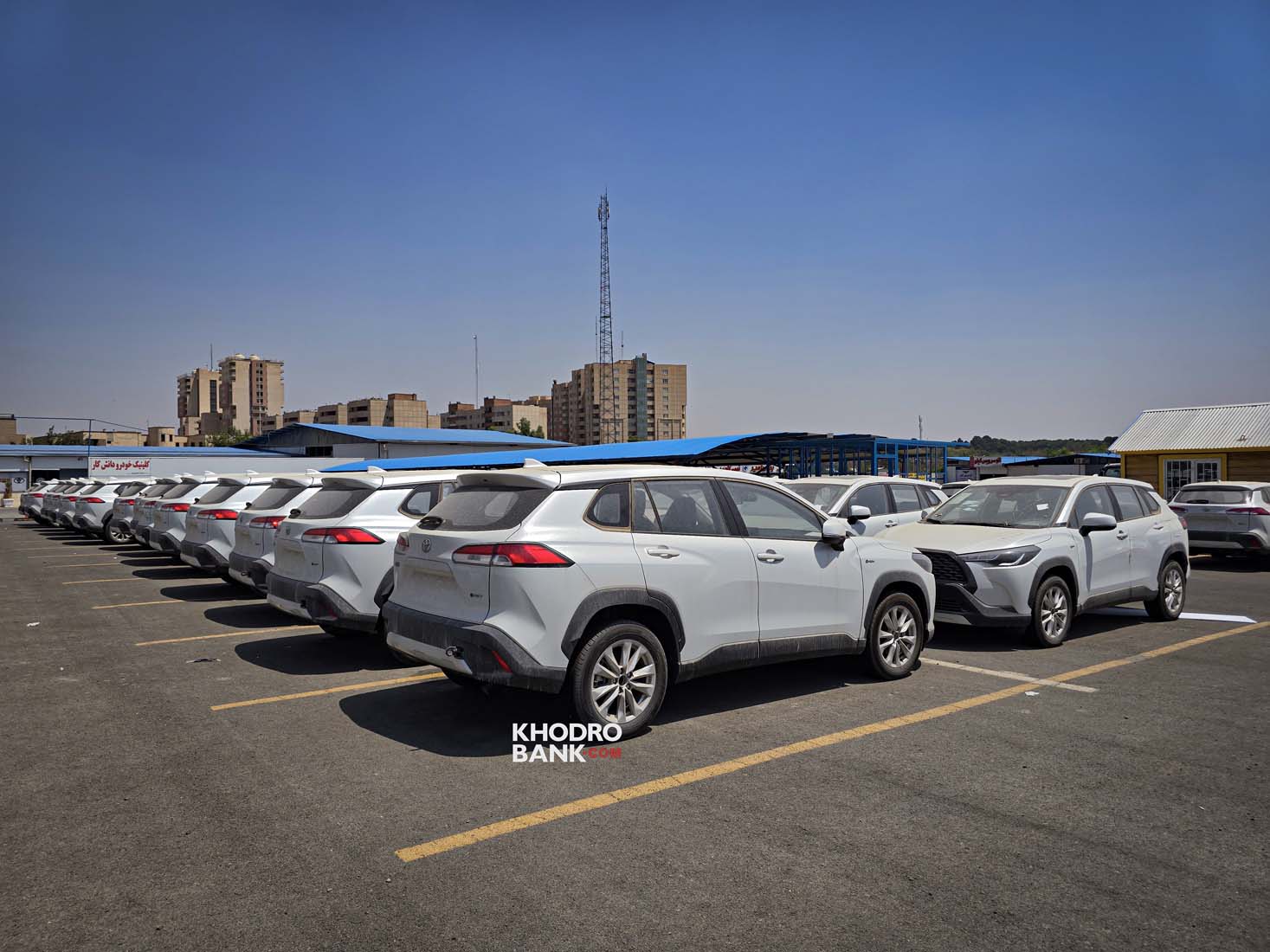 شفاف‌سازی ره‌نیاز ایستا در مورد قیمت ۳.۶۴۱ میلیاردی تویوتا کرولا کراس؛ پای ارز غیرتعهدی در میان است