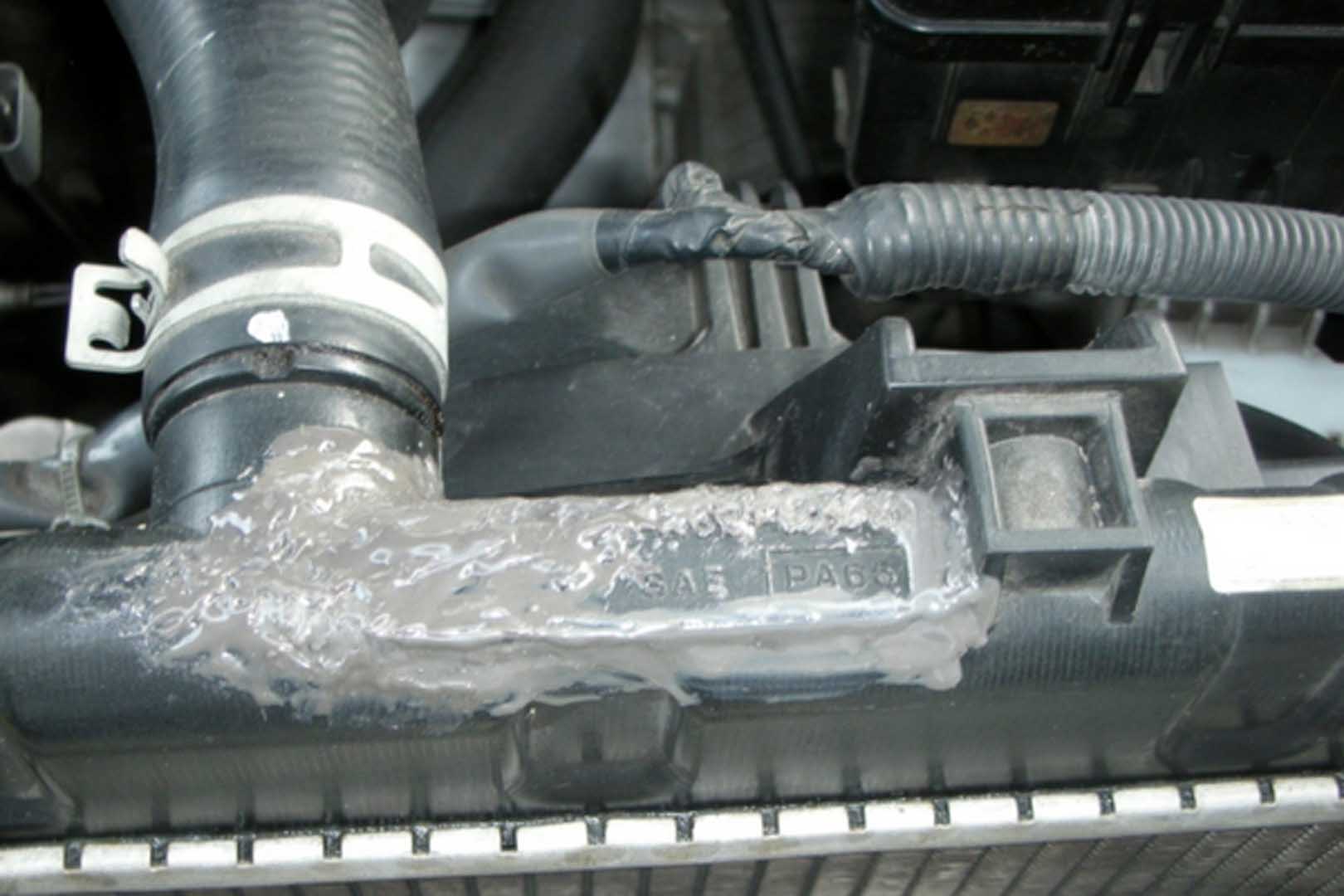 عوارض یخ زدن آب رادیاتور ماشین