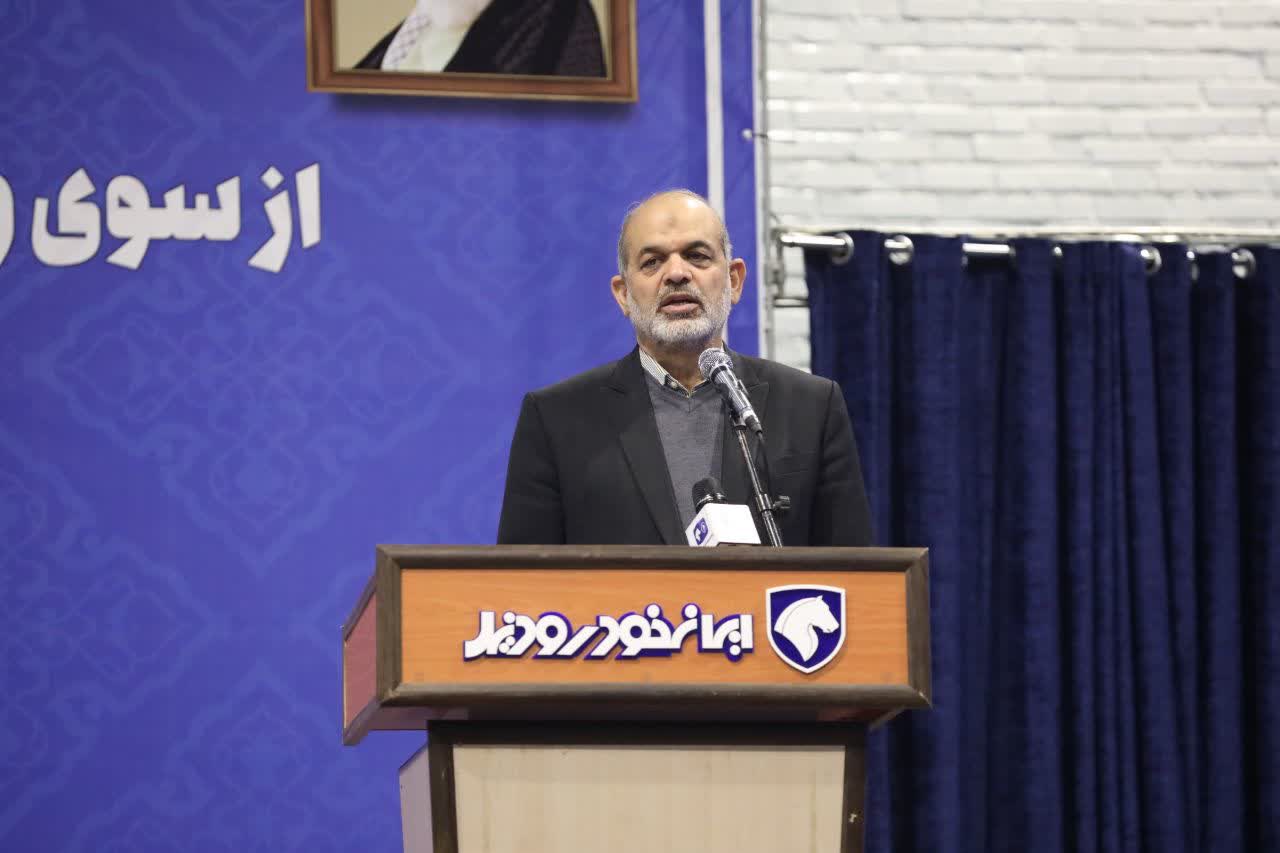  وزیر کشور :ناوگان حمل و نقل عمومی با محوریت شرکت های داخلی نوسازی می‌شود