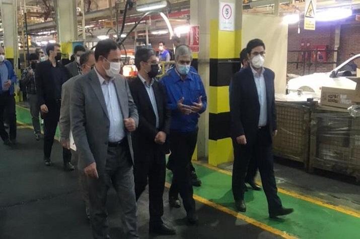 تفاهم‌نامه ایران خودرو و ۷ واحد صنعتی برای توانمندسازی و اشتغال‌زایی در مناطق محروم