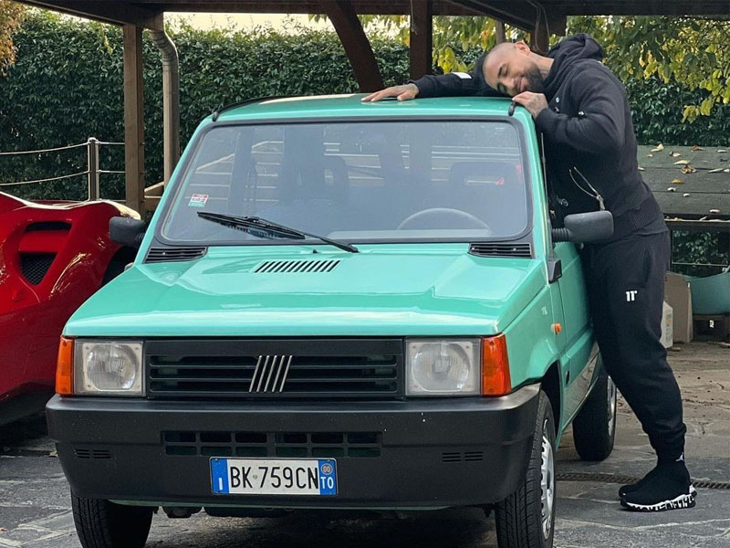 آرتورو ویدال، بازیکن تیم اینترمیلان، بالاخره خودروی موردعلاقه خود را خرید و همه را شوک زده کرد!