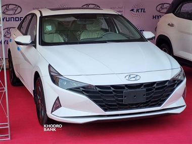 خروج خودروهای وارداتی از شمول شورای رقابت؛ الزام عرضه در سامانه فروش همچنان پابرجاست منبع سایت خودرو بانک