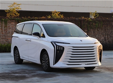 نسخه جدید سوبا M4 با نام دانگ فنگ فورتینگ V9، قیمت 1.6 میلیارد تومان + عکس منبع سایت خودرو بانک