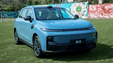 لیپ موتور B10 با قیمت 1.3 میلیارد تومان در چین معرفی شد منبع سایت خودرو بانک