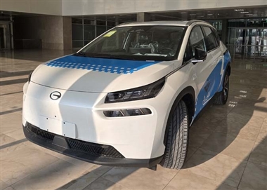 آغاز خدمات تخصصی خودروهای برقی شهرداری تهران توسط آنی‌سرویس اصیل پارت منبع سایت خودرو بانک