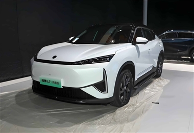 دانگ فنگ آئولوس L7 برقی با برد ۵۱۸ کیلومتر و قیمت حدود 1 میلیارد تومان عرضه شد + عکس منبع سایت خودرو بانک