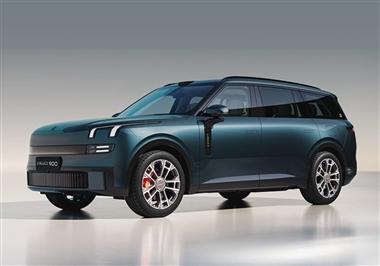 پیش‌فروش لینک اند کو 900 پلاگین هیبرید با برد 1,443 کیلومتر و قیمت پایه 45,500 دلار منبع سایت خودرو بانک