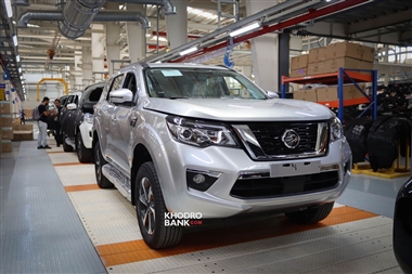 نگاهی به خط تولید مانیان خودرو، شاسی بلند ترا در راه بازار خودرو ایران + فیلم و عکس منبع سایت خودرو بانک