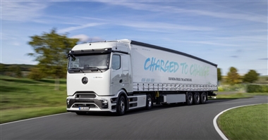 مرسدس بنز اکتروس الکتریکی، کامیون سال 2025 جهان شد منبع سایت خودرو بانک