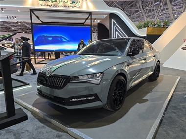 نگاهی به غرفه پارس ساتر هوشمند در نمایشگاه خودرو اصفهان 1403 + عکس منبع سایت خودرو بانک