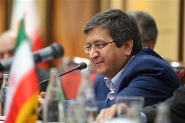 خبر خوش وزیر اقتصاد و رئیس بانک مرکزی برای خودرو: یک میلیارد دلار برای واردات خودرو اختصاص داده شد منبع سایت خودرو بانک