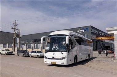 تحویل سومین سری اتوبوس‌های سروش موتور + عکس منبع سایت خودرو بانک