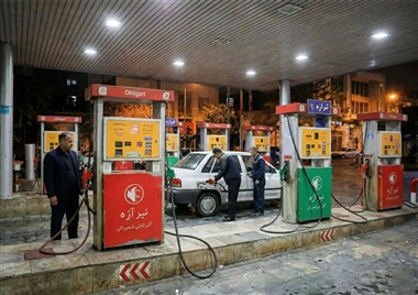 سهمیه‌بندی و قیمت بنزین در آستانه تغییر؛ بررسی اظهارات سخنگوی دولت و تبعات آن بر بازار خودرو منبع سایت خودرو بانک