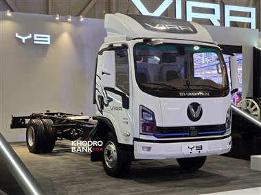 دو کشنده شاکمن در غرفه ویرا دیزل در نمایشگاه خودرو شیراز ۱۴۰۳ + عکس منبع سایت خودرو بانک